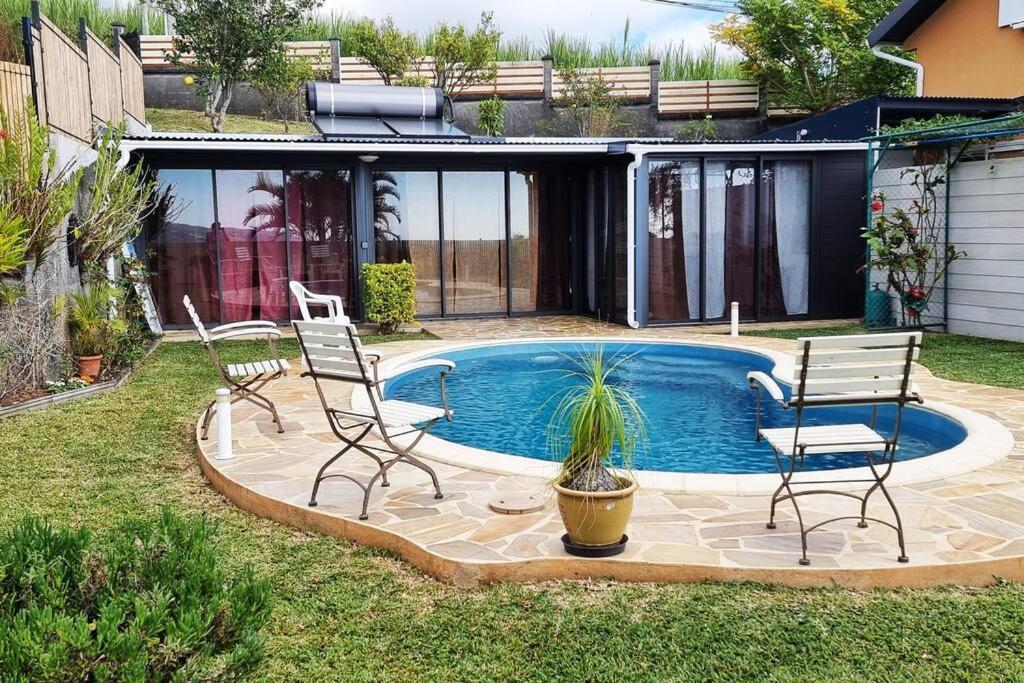 Bungalow Des Pensees Piscine Chauffee 28° Saint-Denis Eksteriør bilde